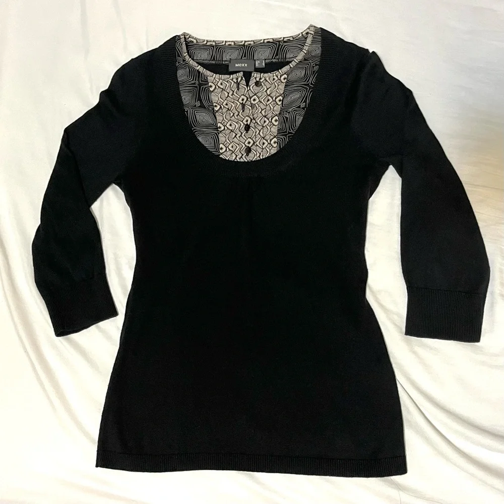 🛍️ $8 ADD-ON | Y2K Mexx Black & Beige Tan Decorative Button Collar Sweater - Picture 3 of 10